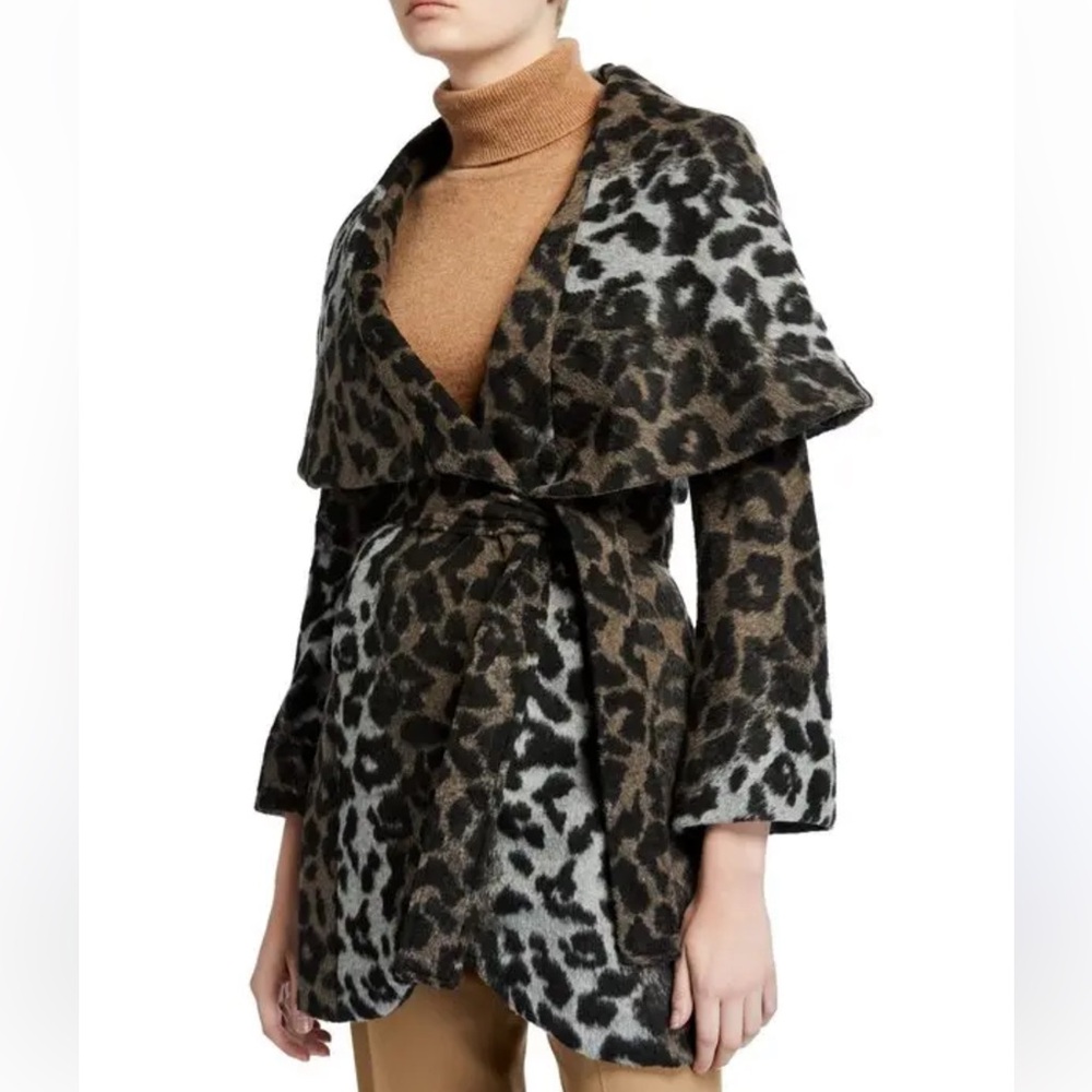 Marla print wrap coat by T tahari